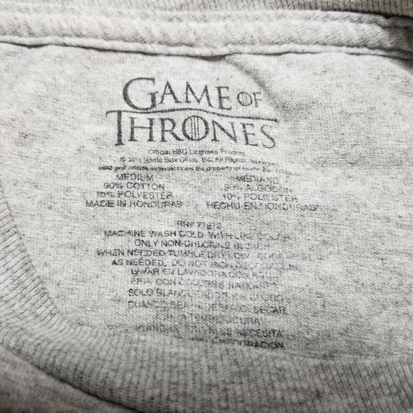 🐉 GoT Targaryen Fire & Blood Tee Distressed M 🔥 - Picture 5 of 5